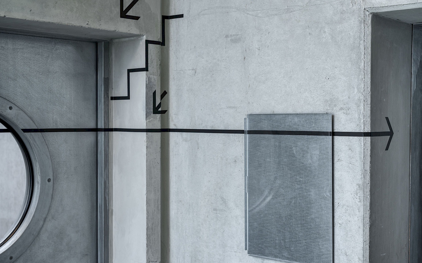 Phil Dera Leitsystem im Treppenhaus